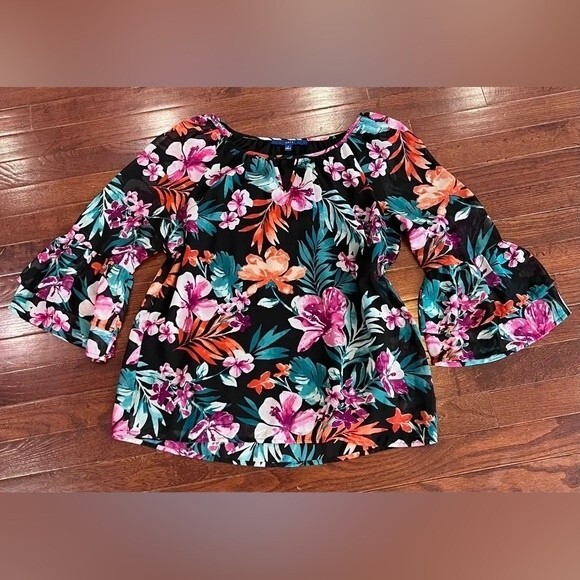 Apt 9 black layered flounce sleeve tropical floral top size small - Picture 2 of 6